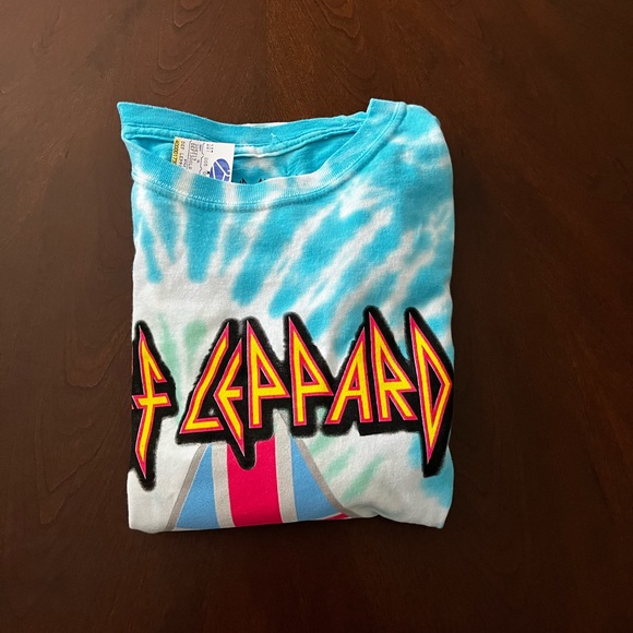 Def Leppard long sleeve tee NWT 🎼🎸🤘 - Picture 2 of 7